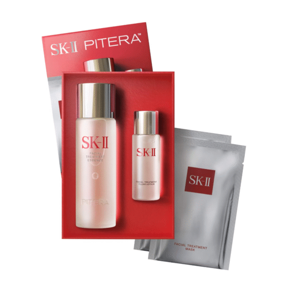 SK-II 初體驗護膚套裝，包括治療面膜、臉部精華液和臉部爽膚水，有助於改善乾燥、改善皮膚紋理並減少細紋